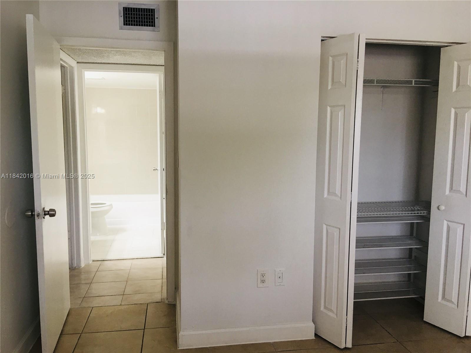 8185 NW 7th st # 219