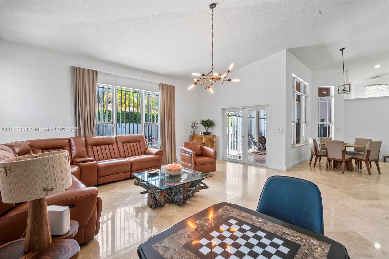 5750 SW 67th Ave