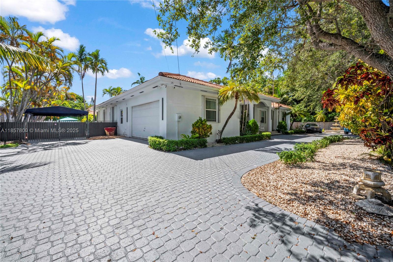5750 SW 67th Ave