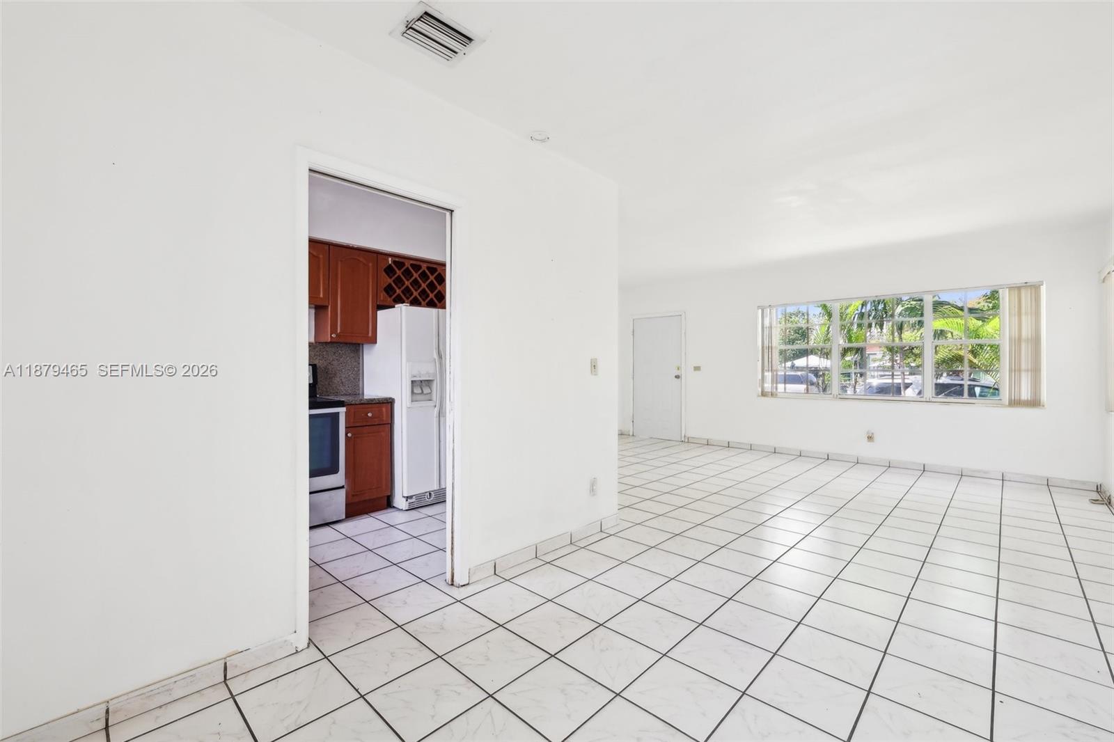 1121 SW 36th Ave