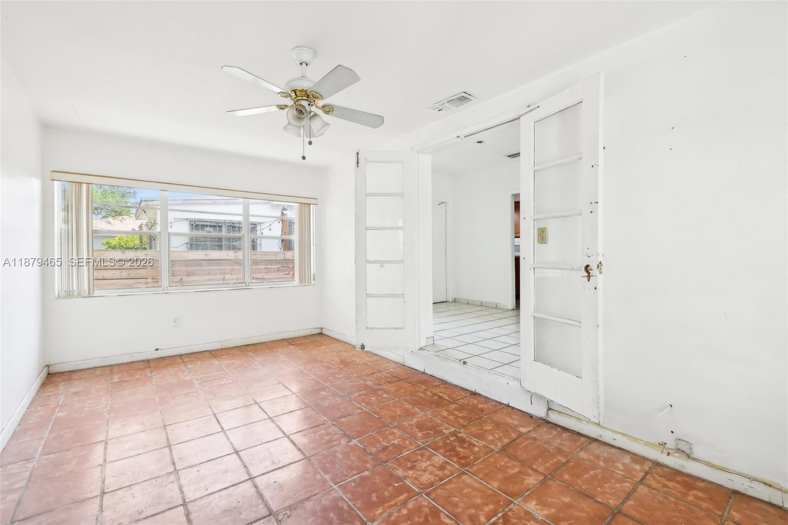 1121 SW 36th Ave
