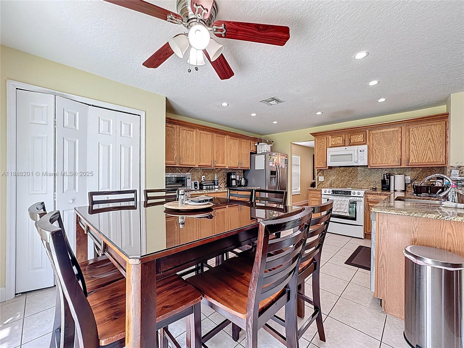 312 WINDROSE DR