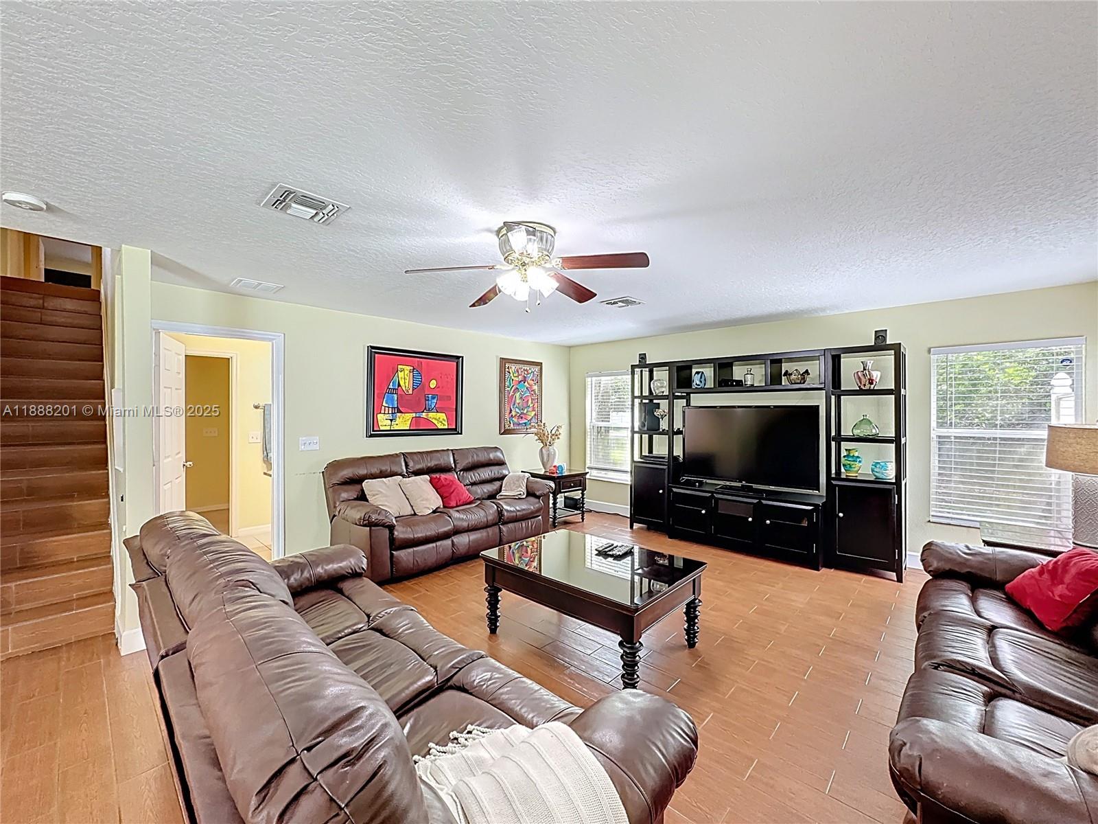 312 WINDROSE DR