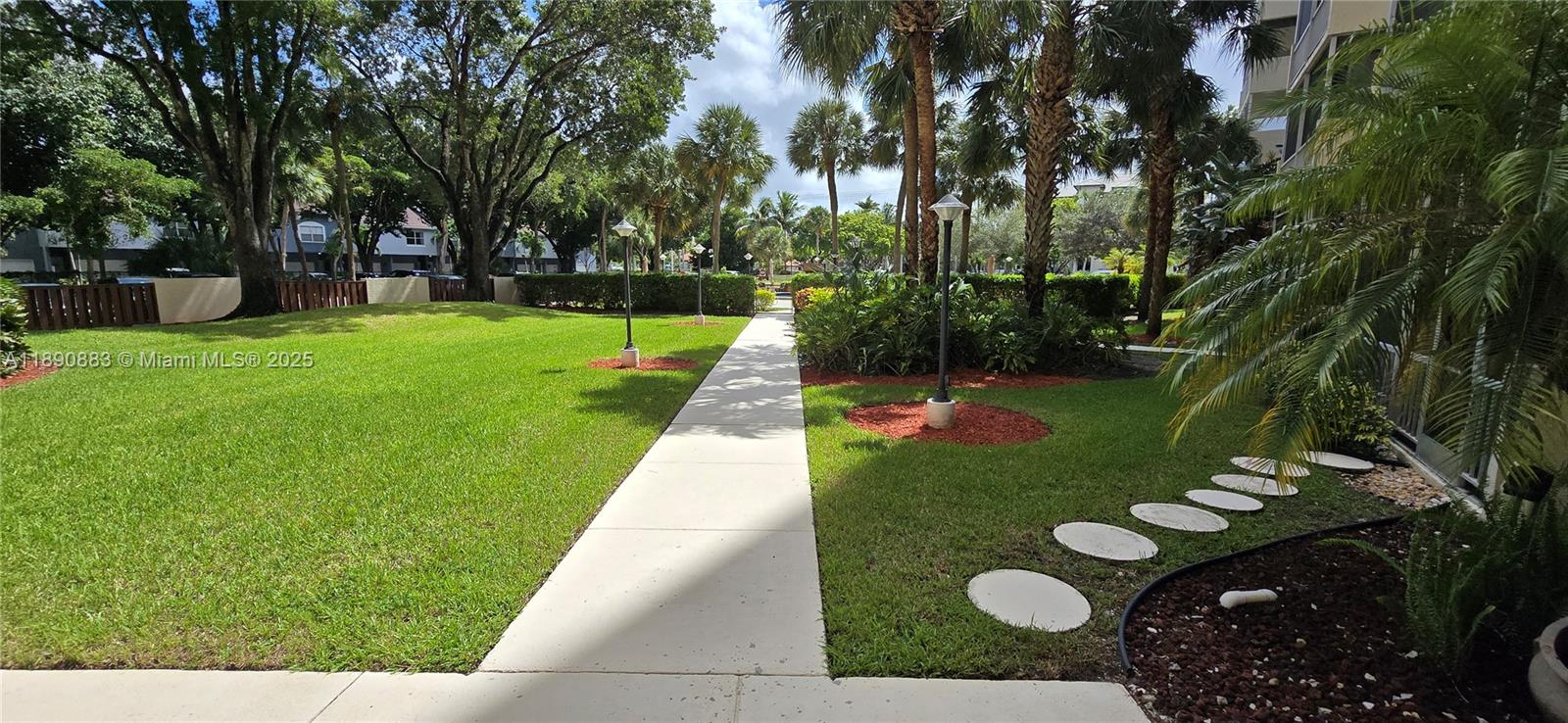 10777 W Sample Rd # 402