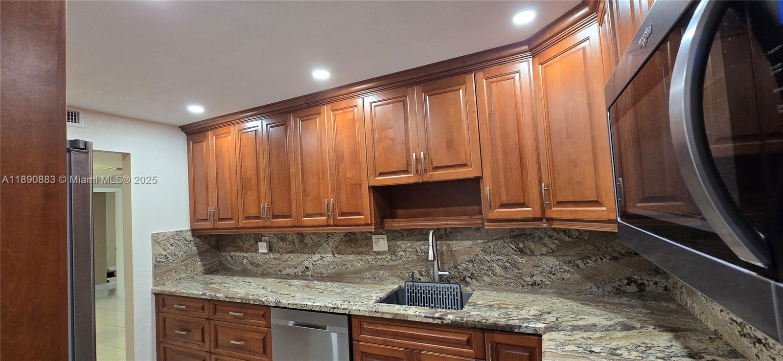 10777 W Sample Rd # 402