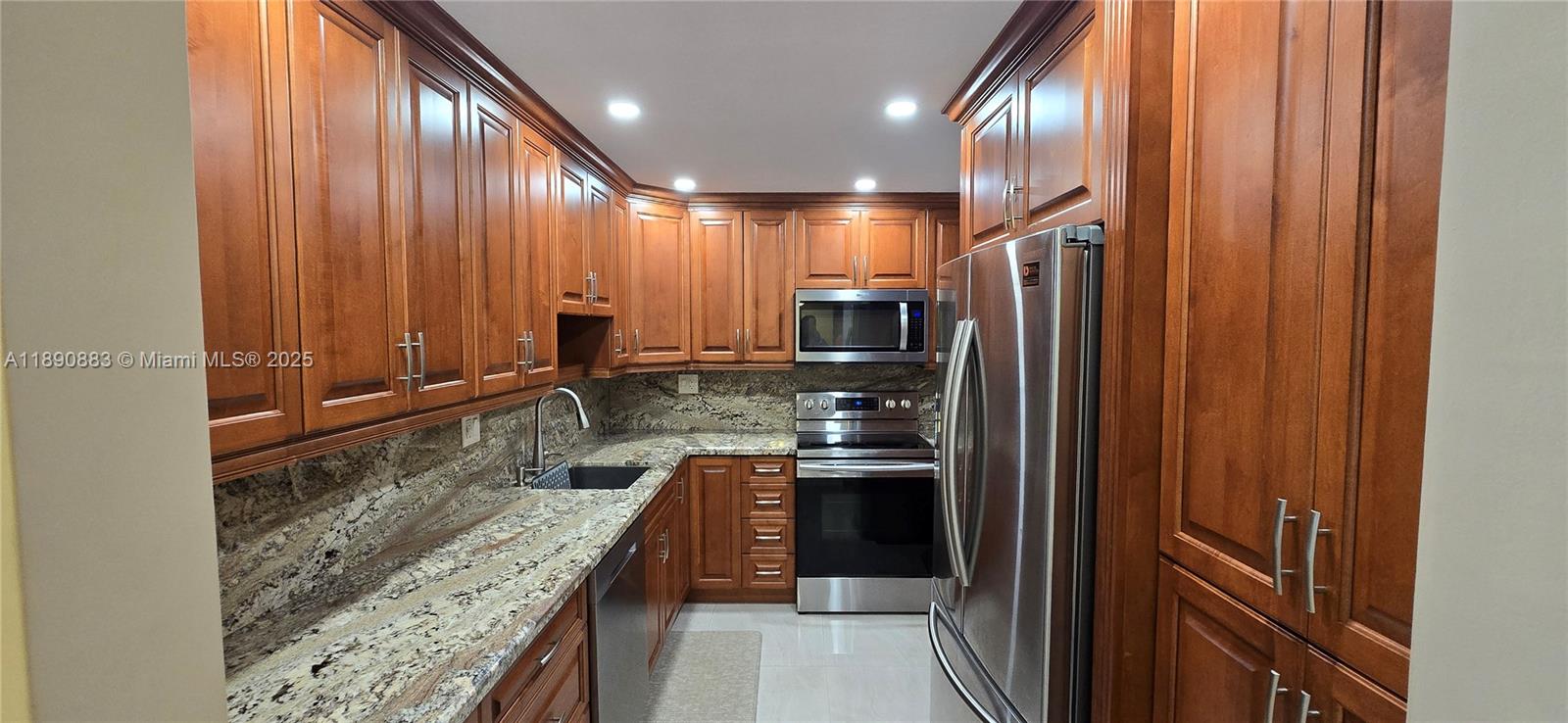 10777 W Sample Rd # 402