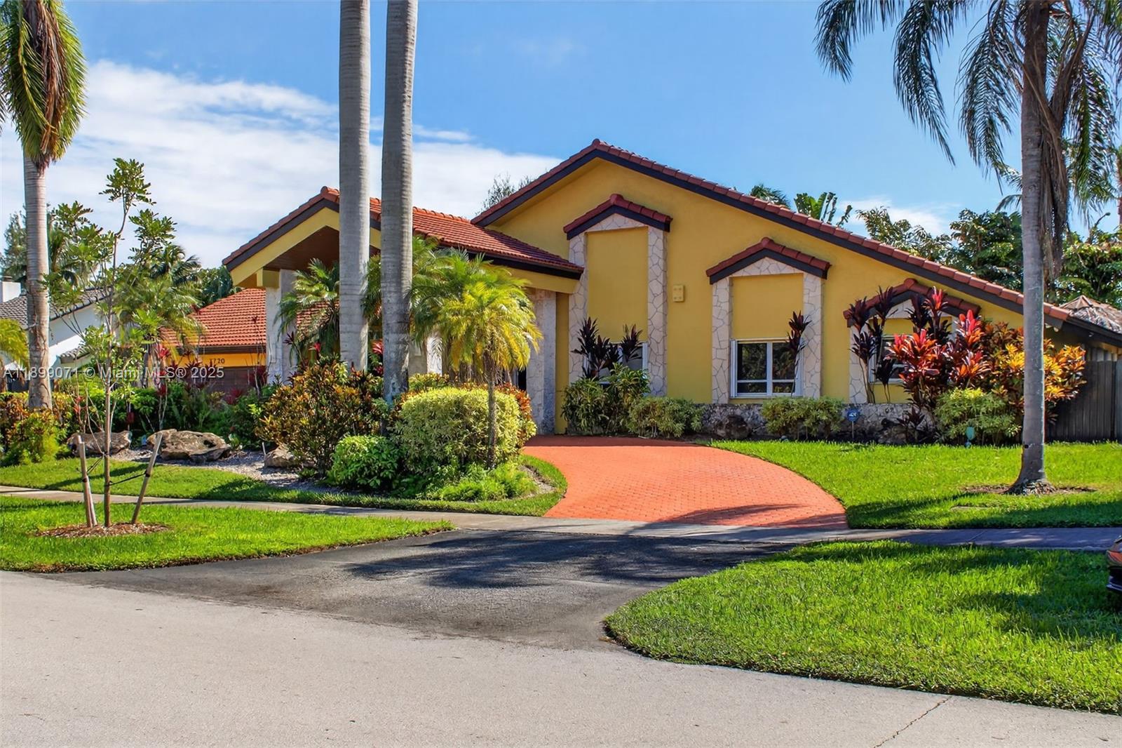 7720 SW 176th St, Palmetto Bay