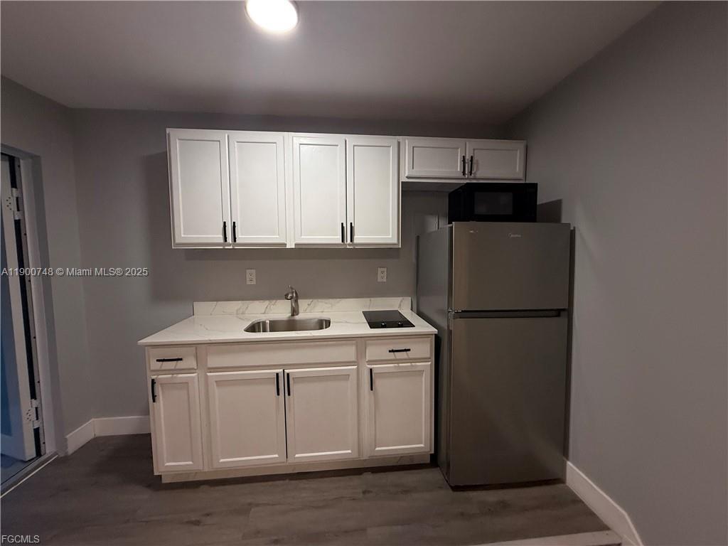 304 N Ave, Other City - In The State Of Florida