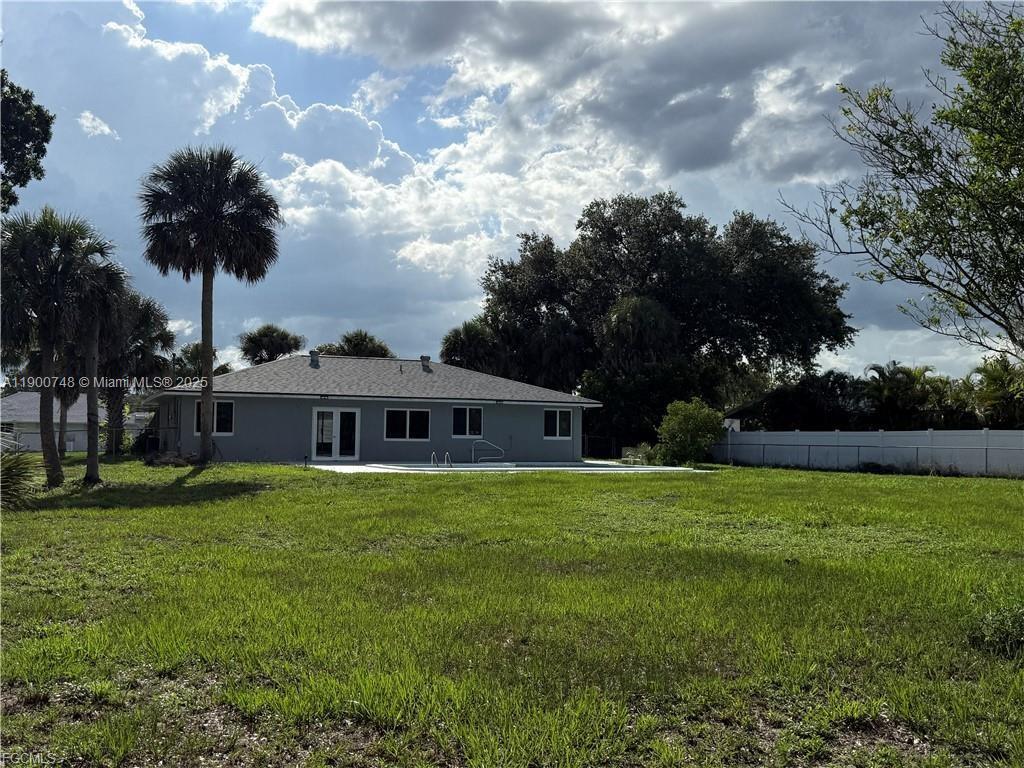 304 N Ave, Other City - In The State Of Florida