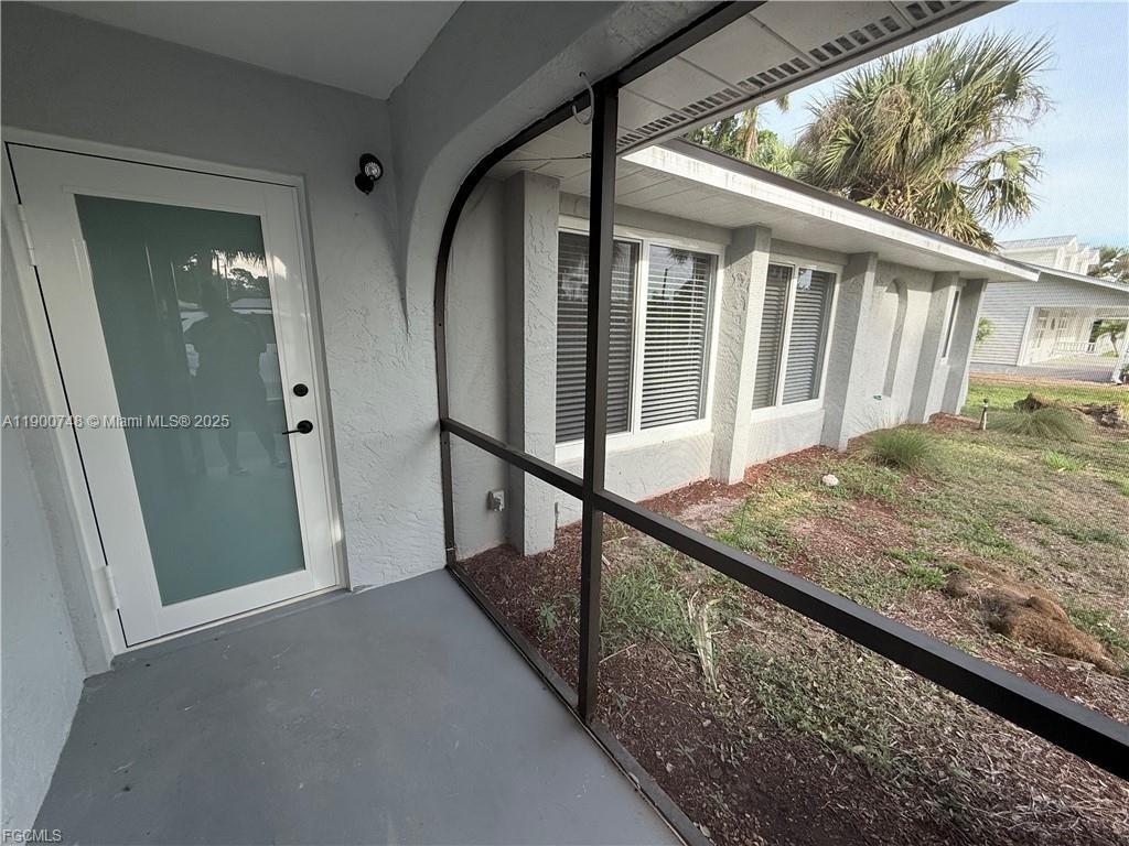 304 N Ave, Other City - In The State Of Florida