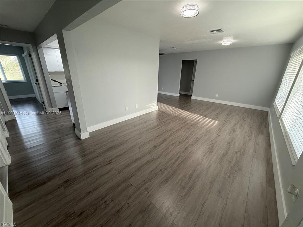 304 N Ave, Other City - In The State Of Florida