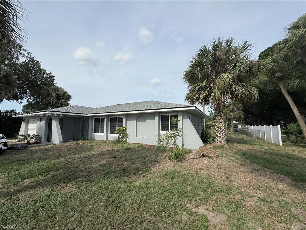 304 N Ave, Other City - In The State Of Florida
