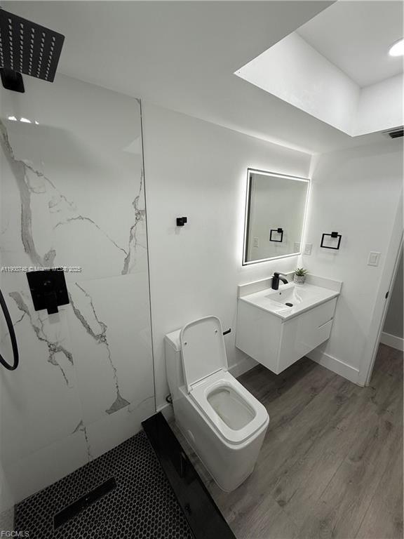 304 N Ave, Other City - In The State Of Florida