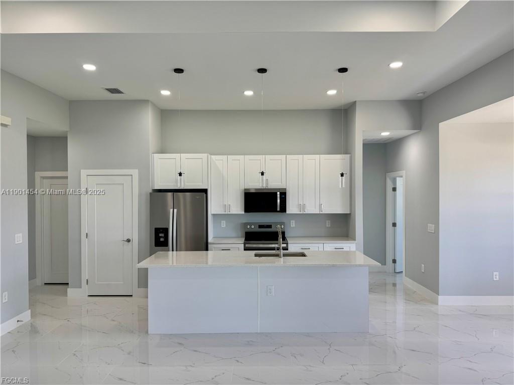 2004 W TROPICANA PKWY, Other City - In The State Of Florida