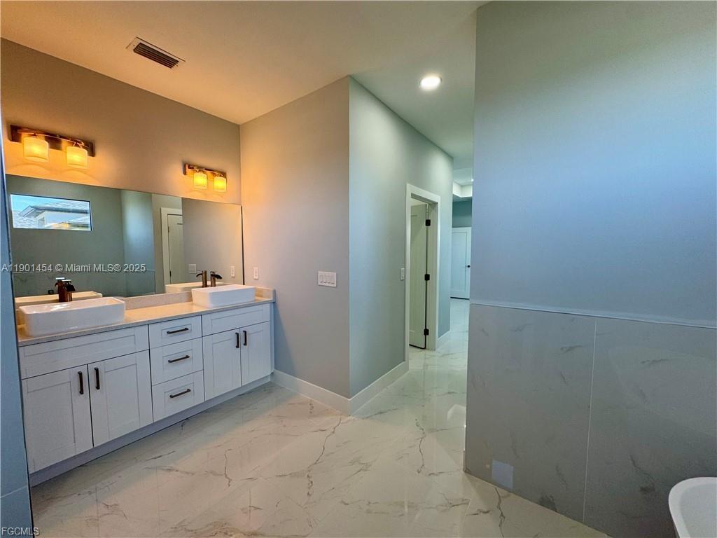 2004 W TROPICANA PKWY, Other City - In The State Of Florida