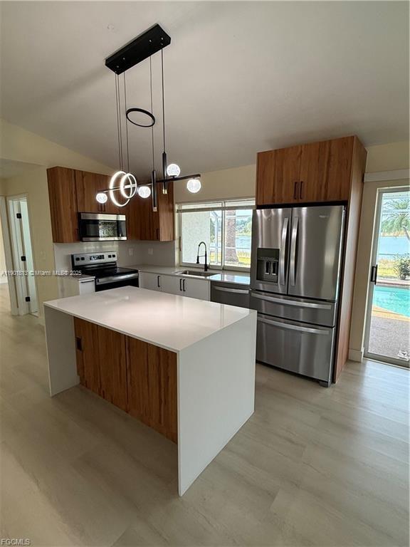 2803 E 5th St, Other City - In The State Of Florida