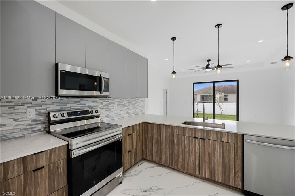 2027 NW 16TH PL # 2027, Other City - In The State Of Florida Unit: 2027