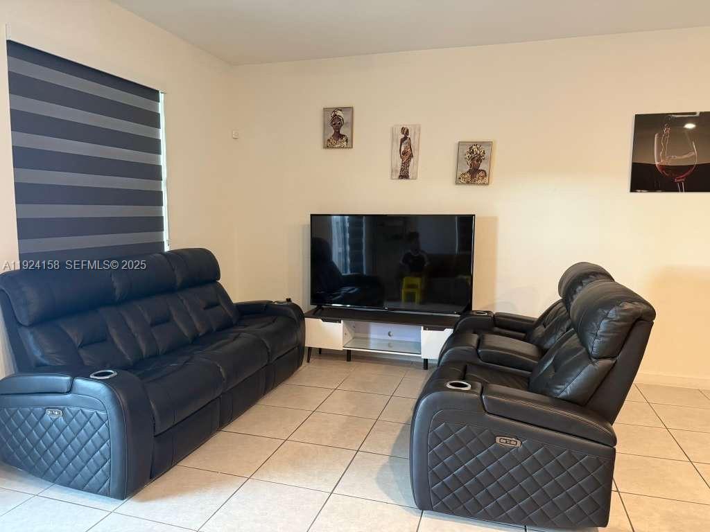 25253 SW 107th Ct # 25253