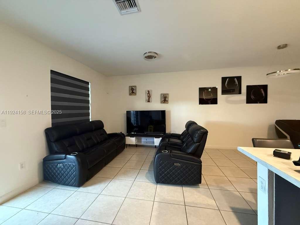 25253 SW 107th Ct # 25253