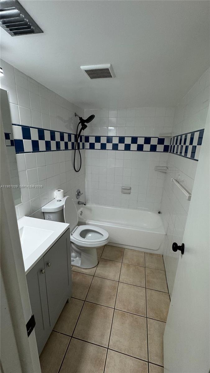 4111 Stirling Rd # 102