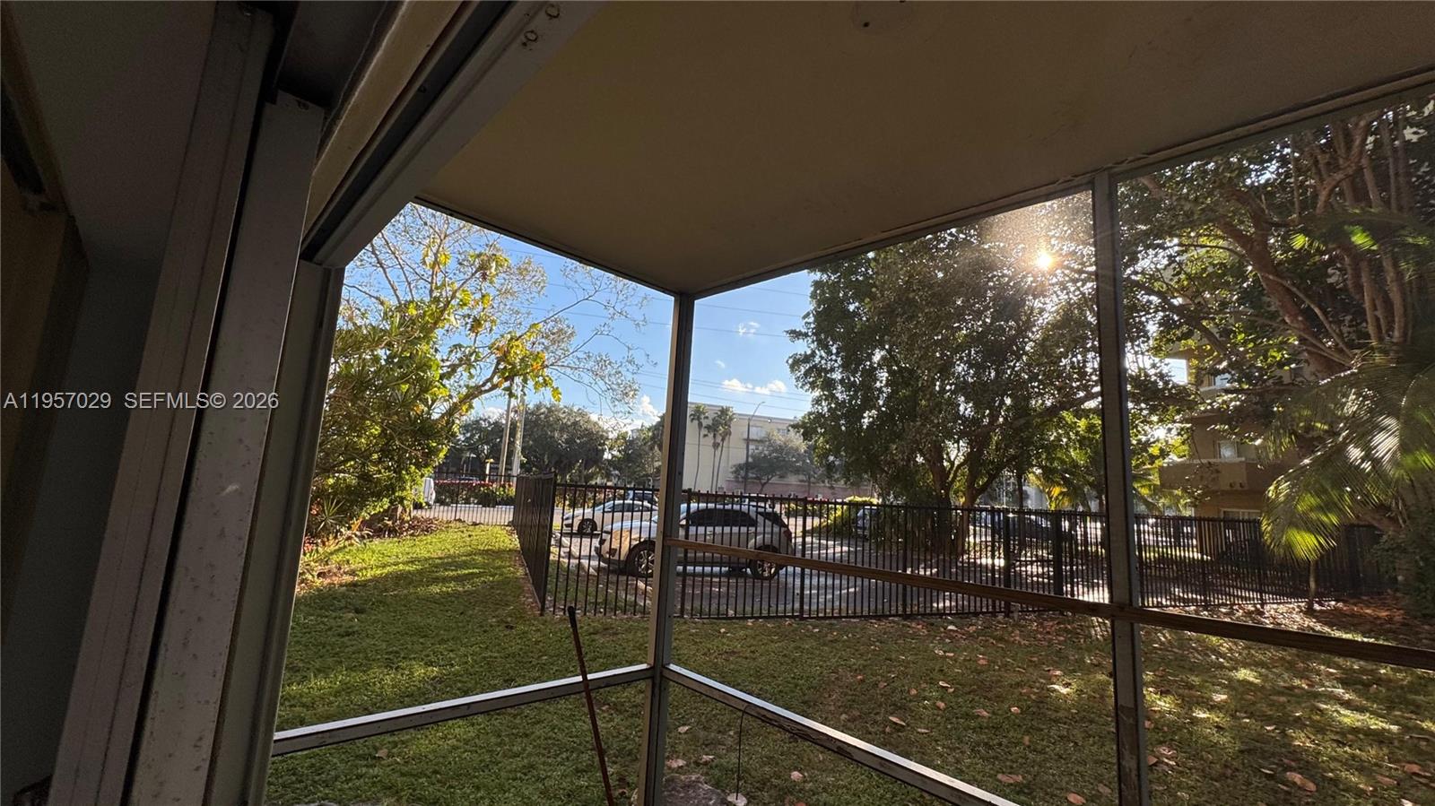 4111 Stirling Rd # 102