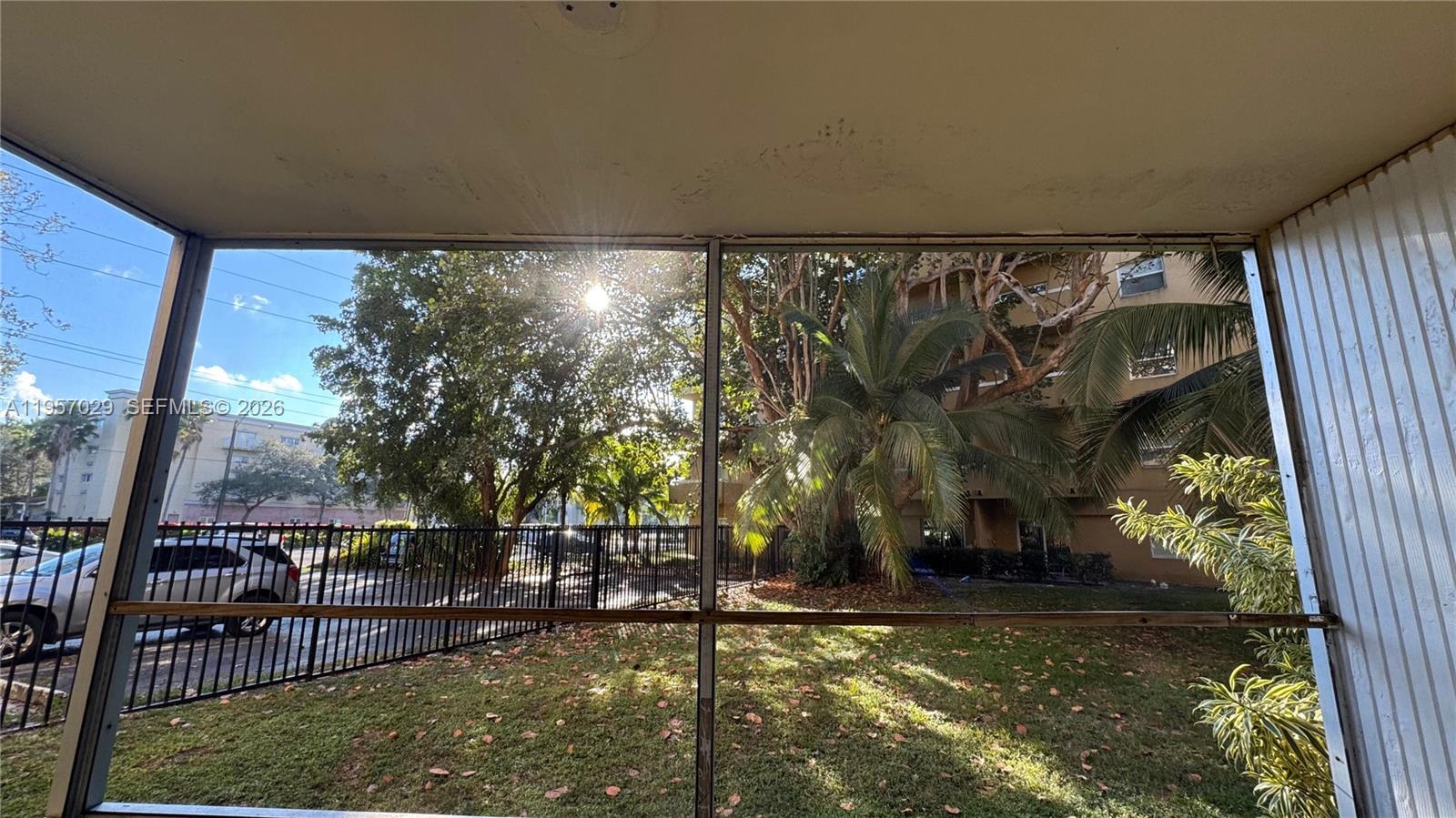 4111 Stirling Rd # 102