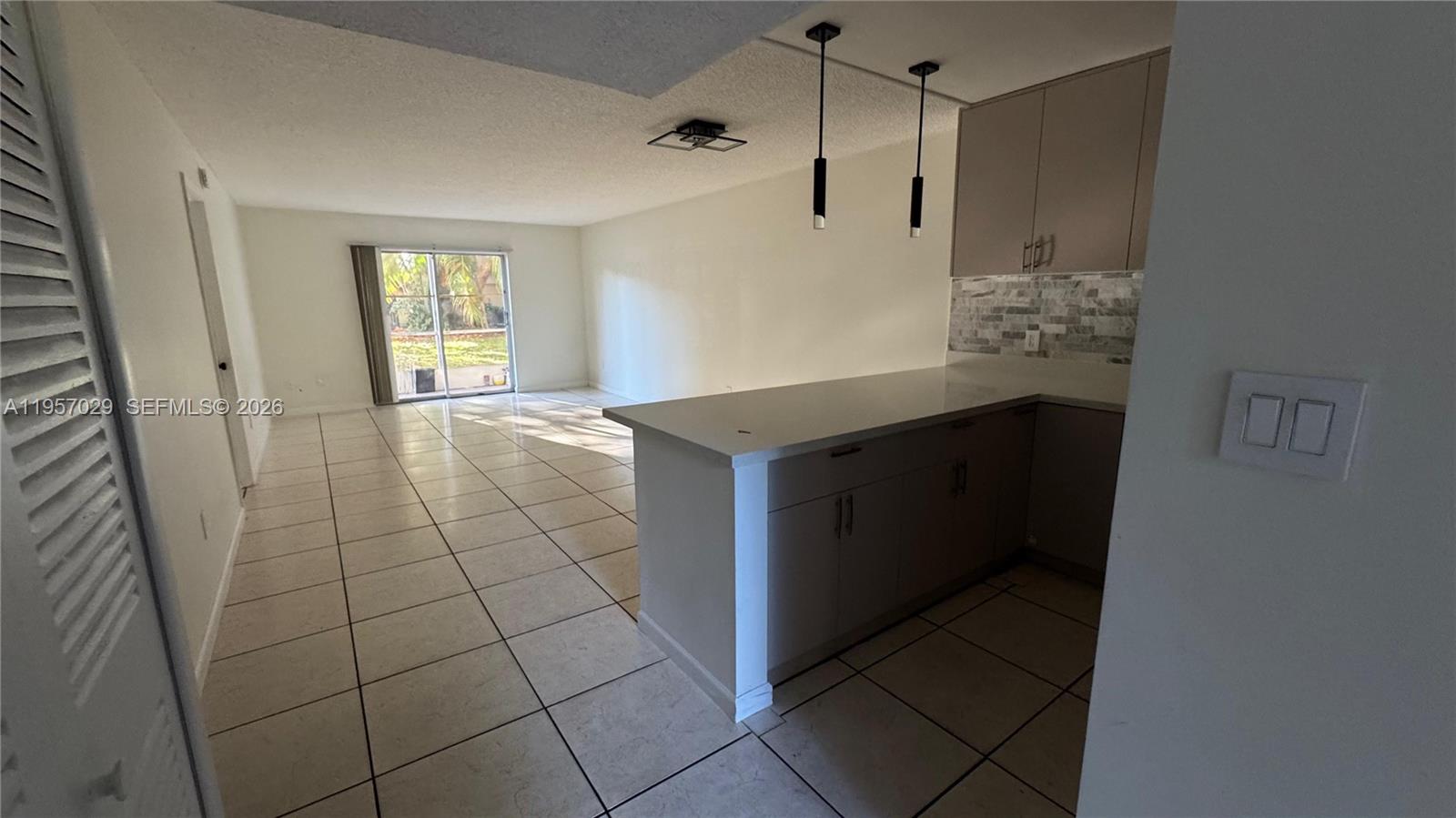 4111 Stirling Rd # 102