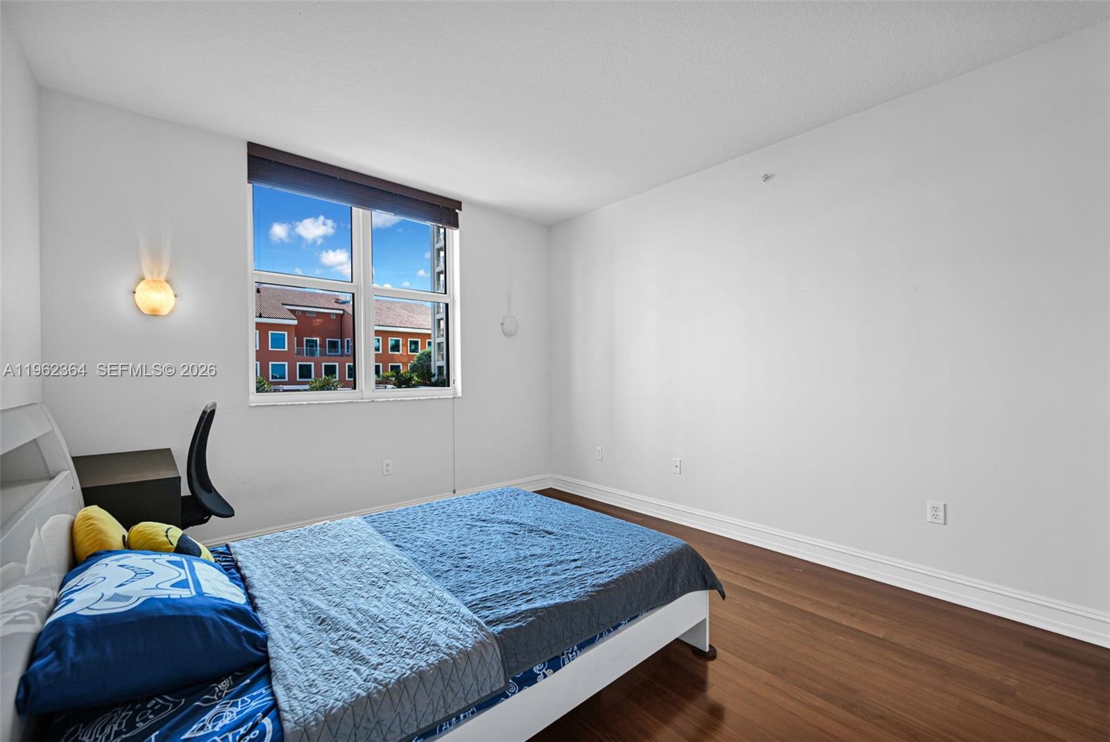 2030 S Douglas Rd # 703