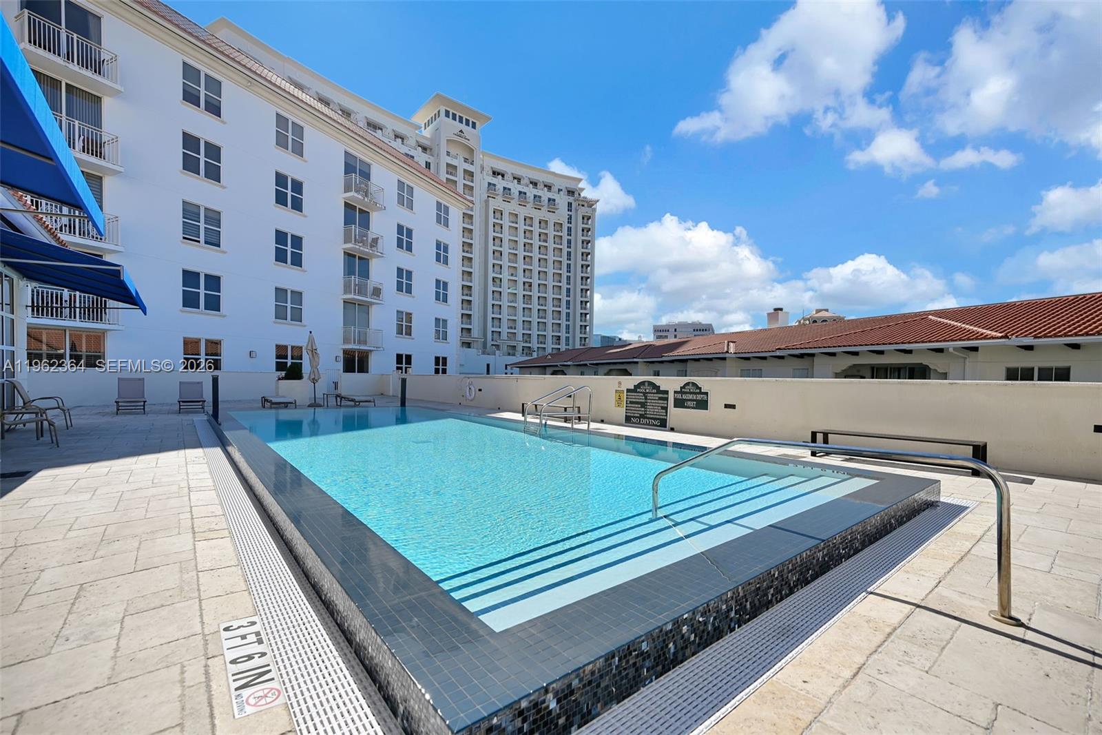 2030 S Douglas Rd # 703