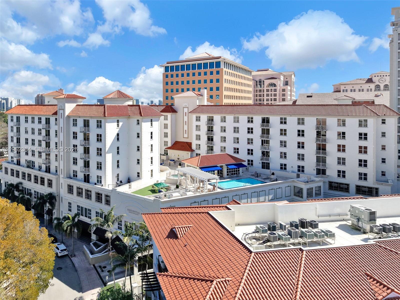 2030 S Douglas Rd # 703