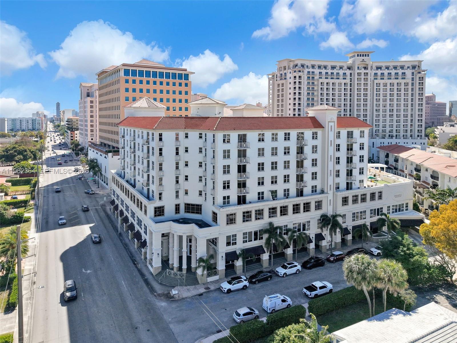 2030 S Douglas Rd # 703