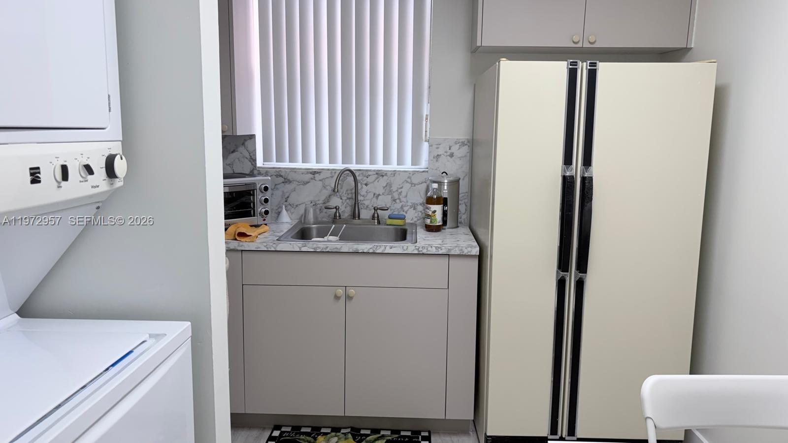 199 SW 12th Ave # 415B