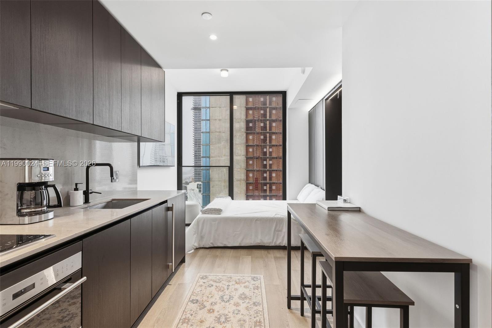 20 NE 11th St # 2306A