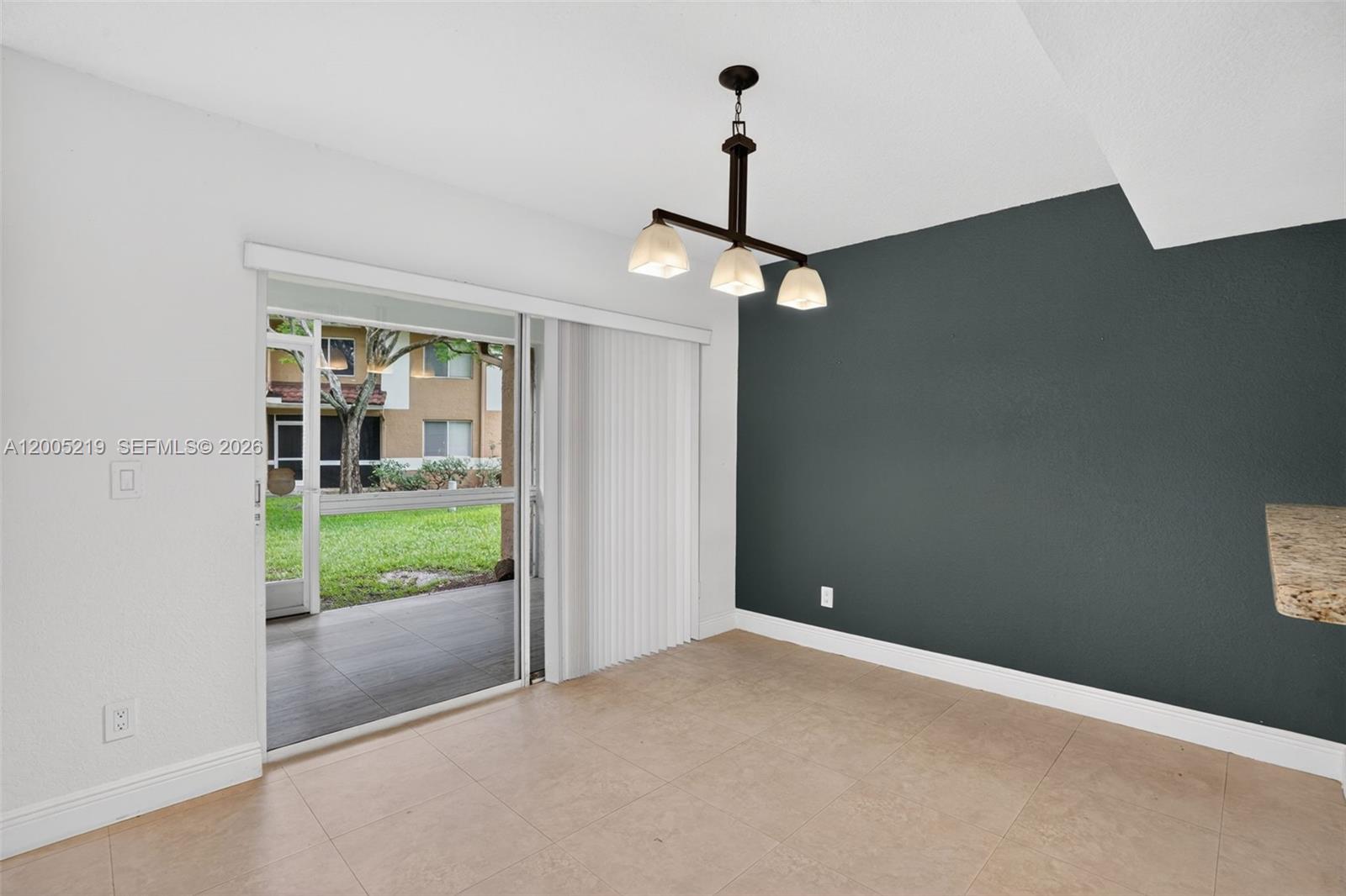 845 NW 91st Ter
