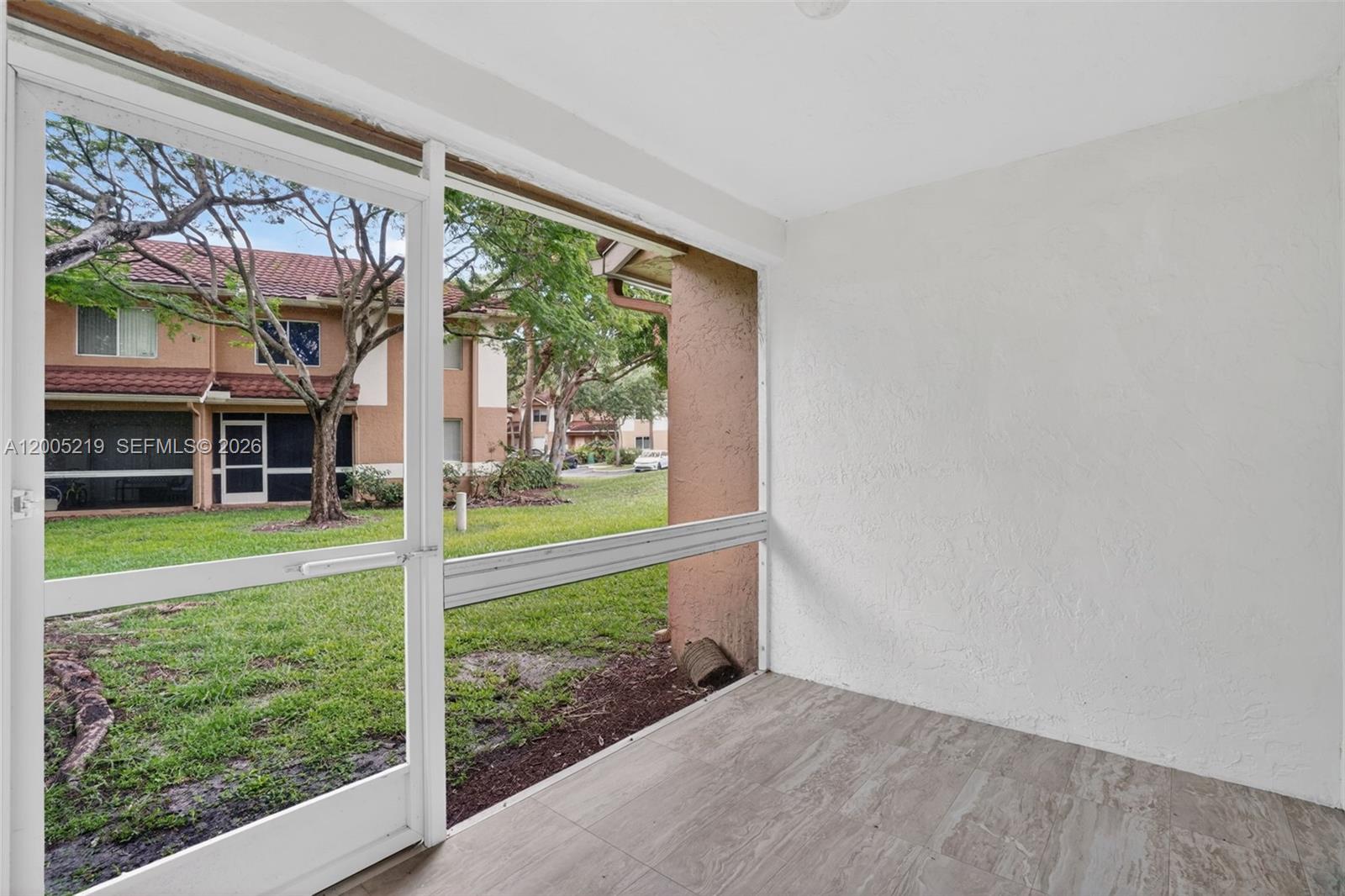 845 NW 91st Ter