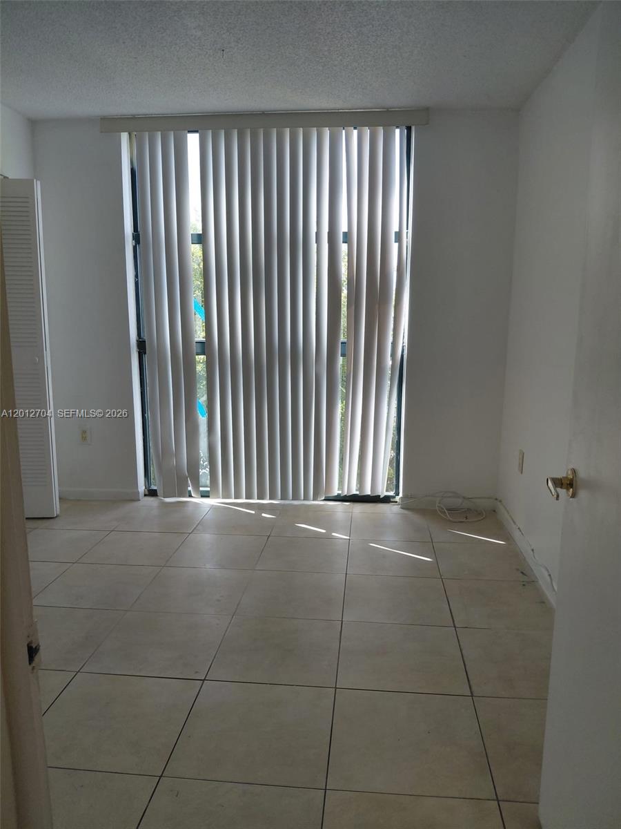 11790 SW 18th St # 3 Unit: 429-3
