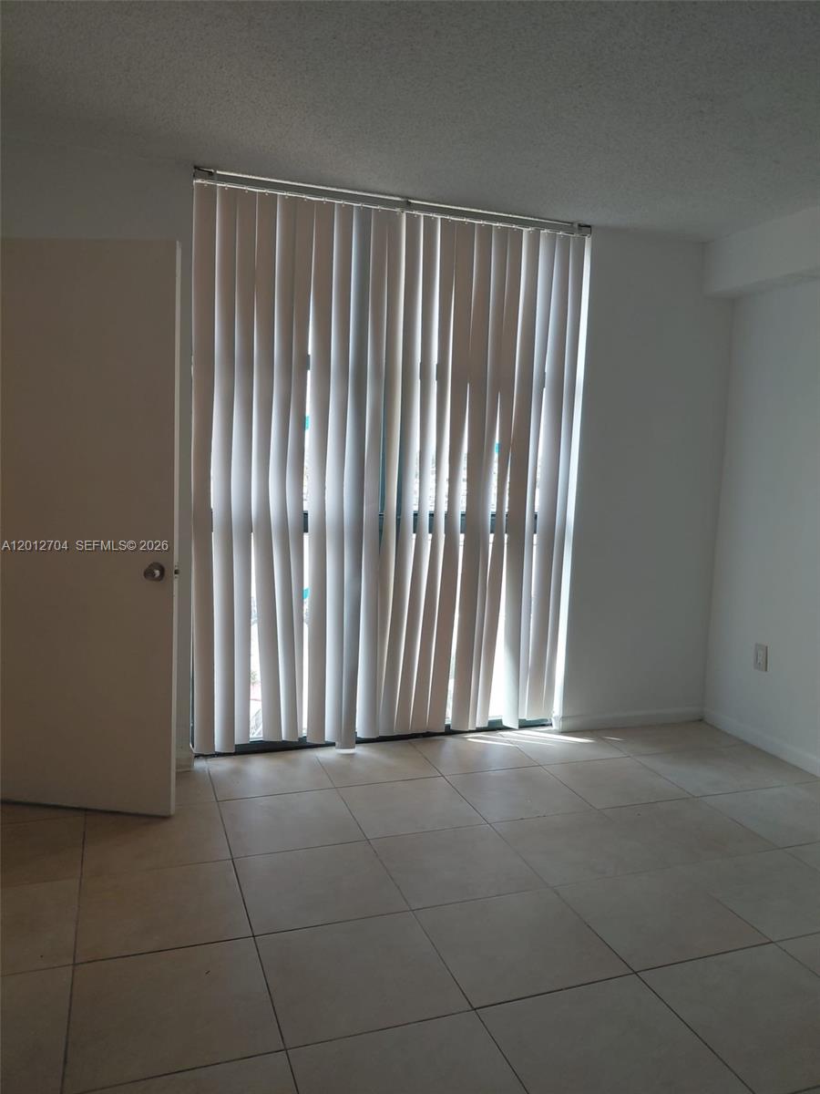 11790 SW 18th St # 3 Unit: 429-3