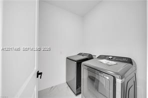 621 GREENBRIAR BLVD