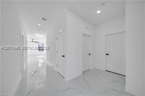 621 GREENBRIAR BLVD