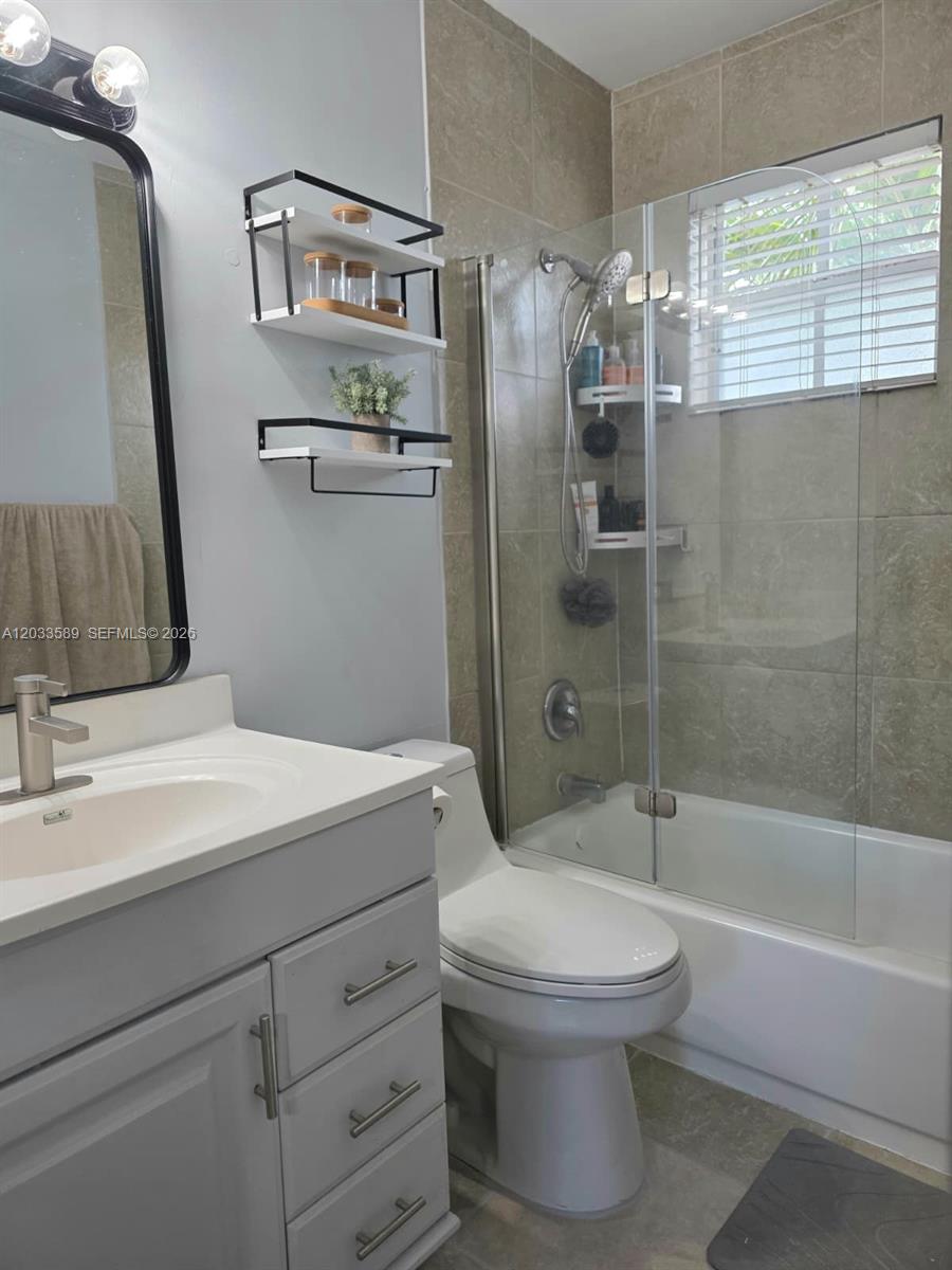 301 SW 86th Ave # 204