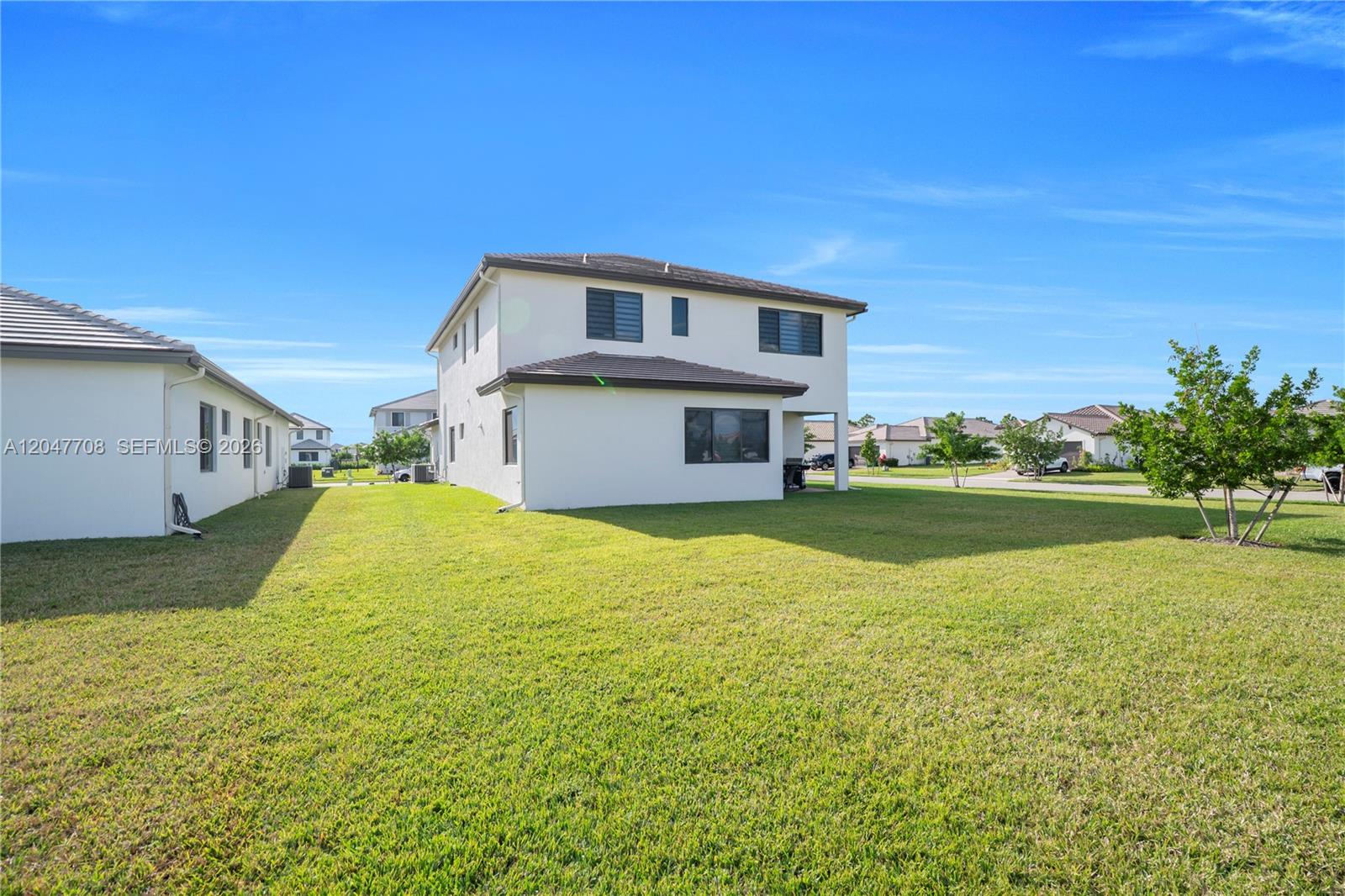 5206 Karlia Dr