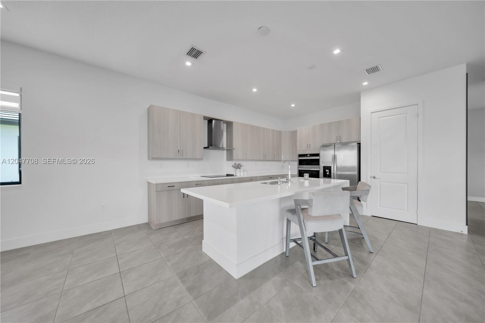 5206 Karlia Dr