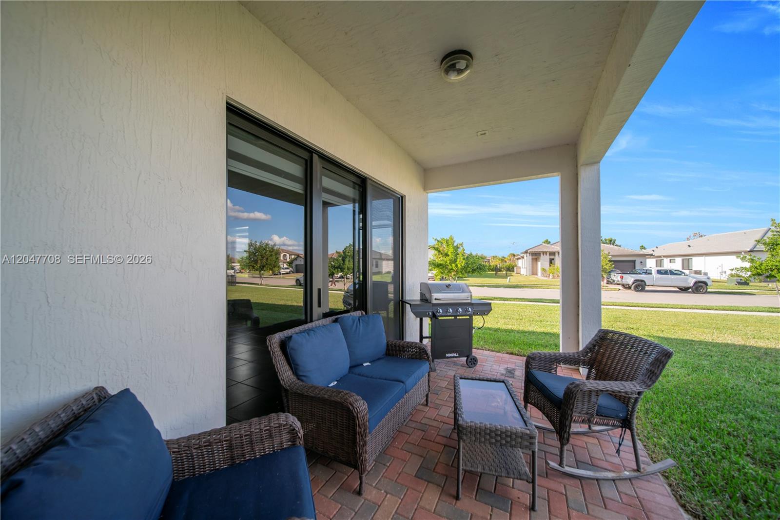 5206 Karlia Dr