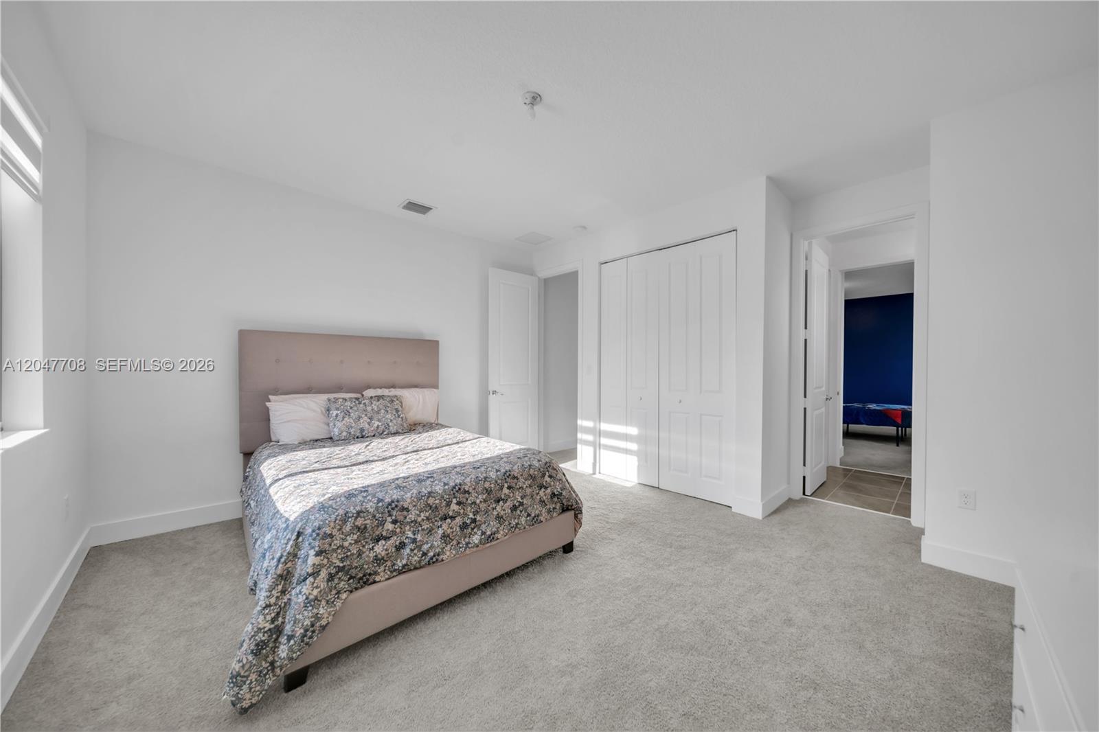 5206 Karlia Dr