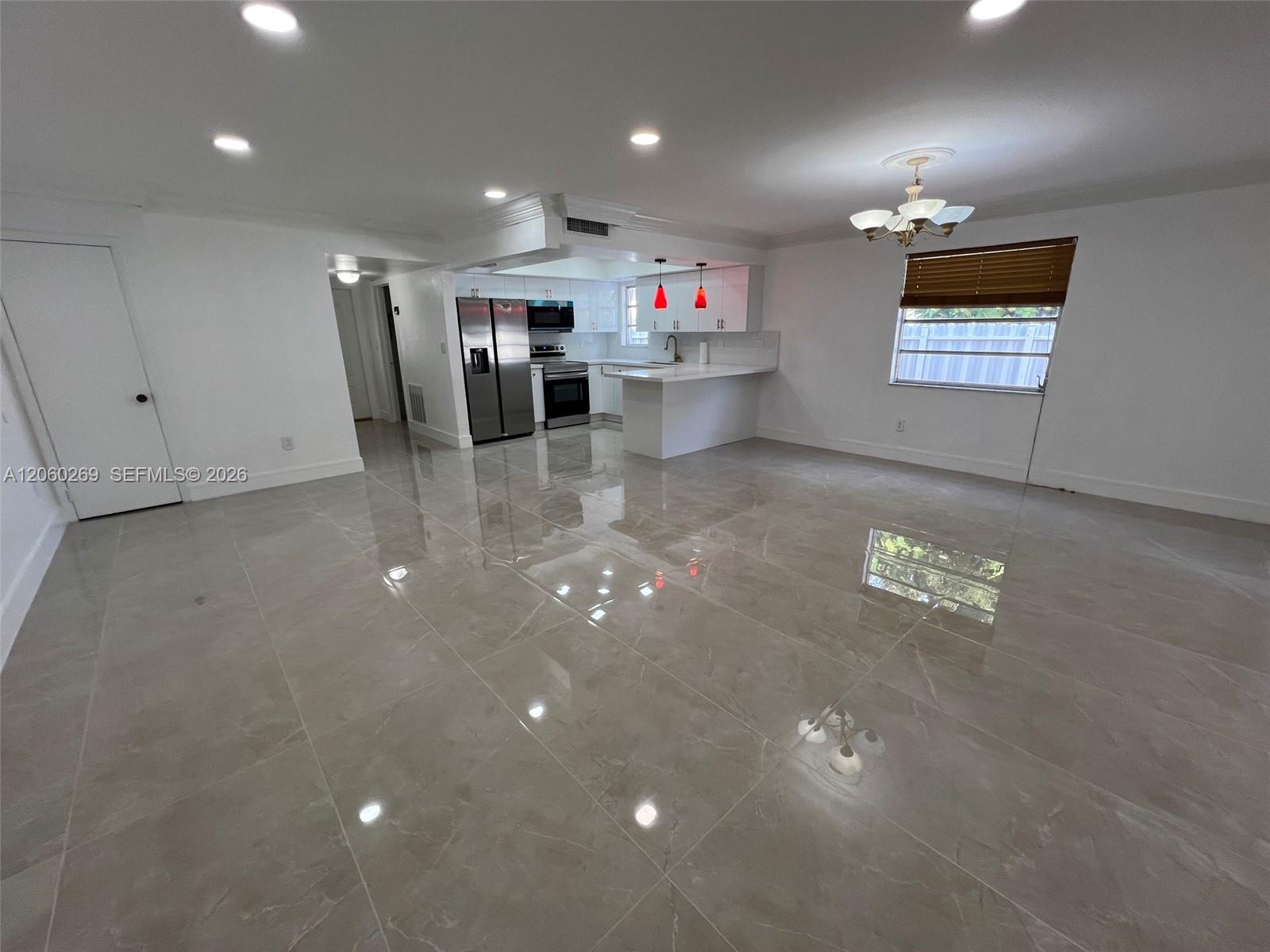 1820 W 72nd Pl