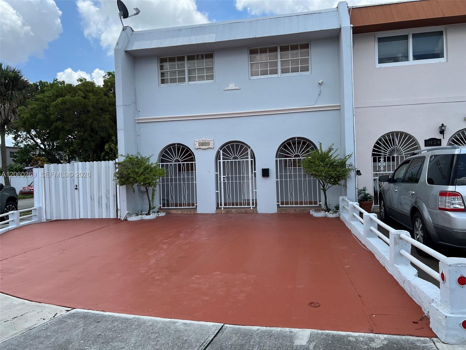 1820 W 72nd Pl