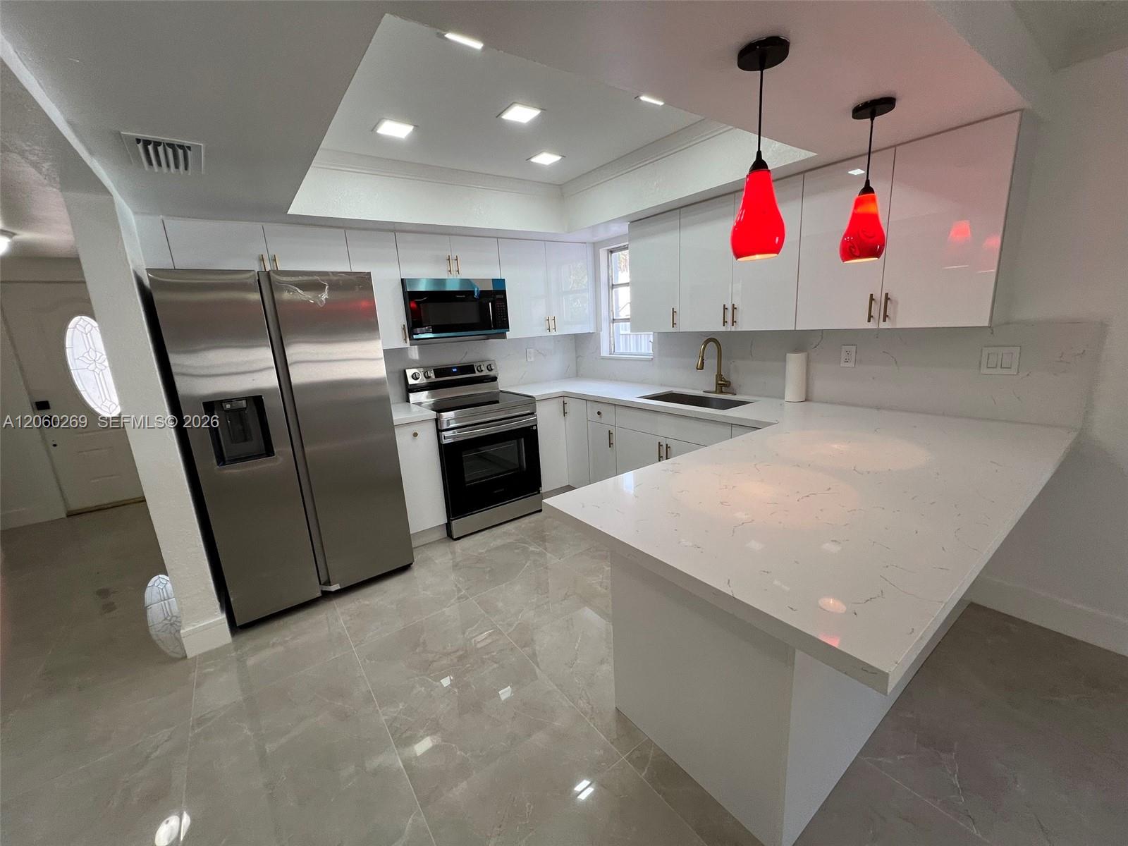 1820 W 72nd Pl