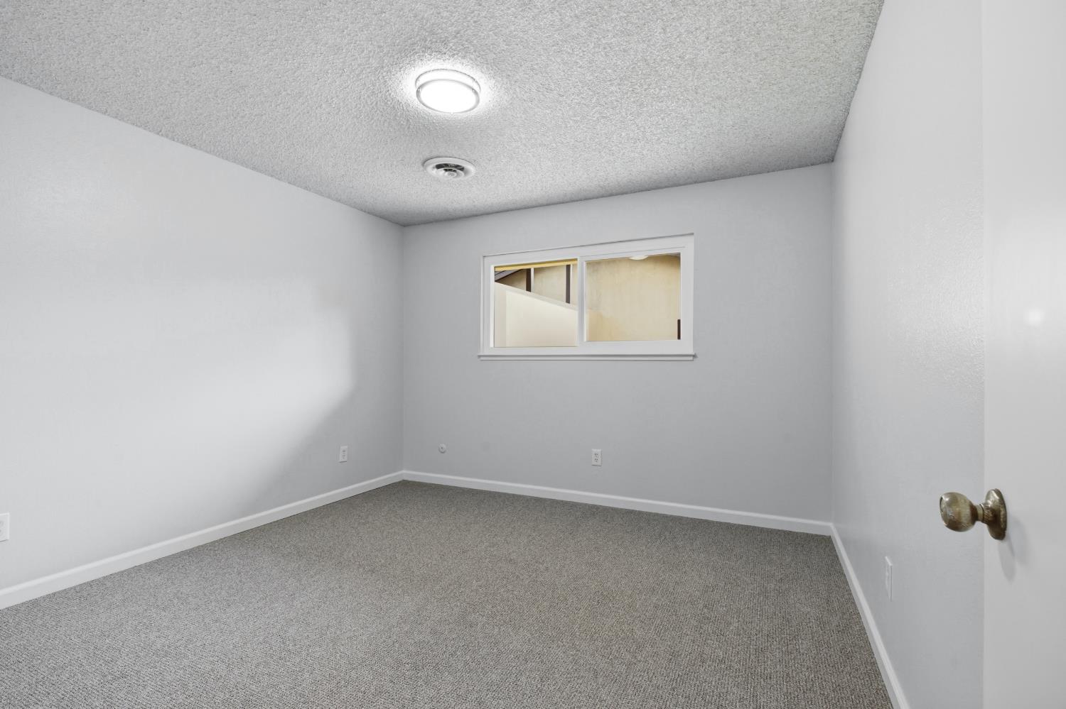 1805 Bradford Court