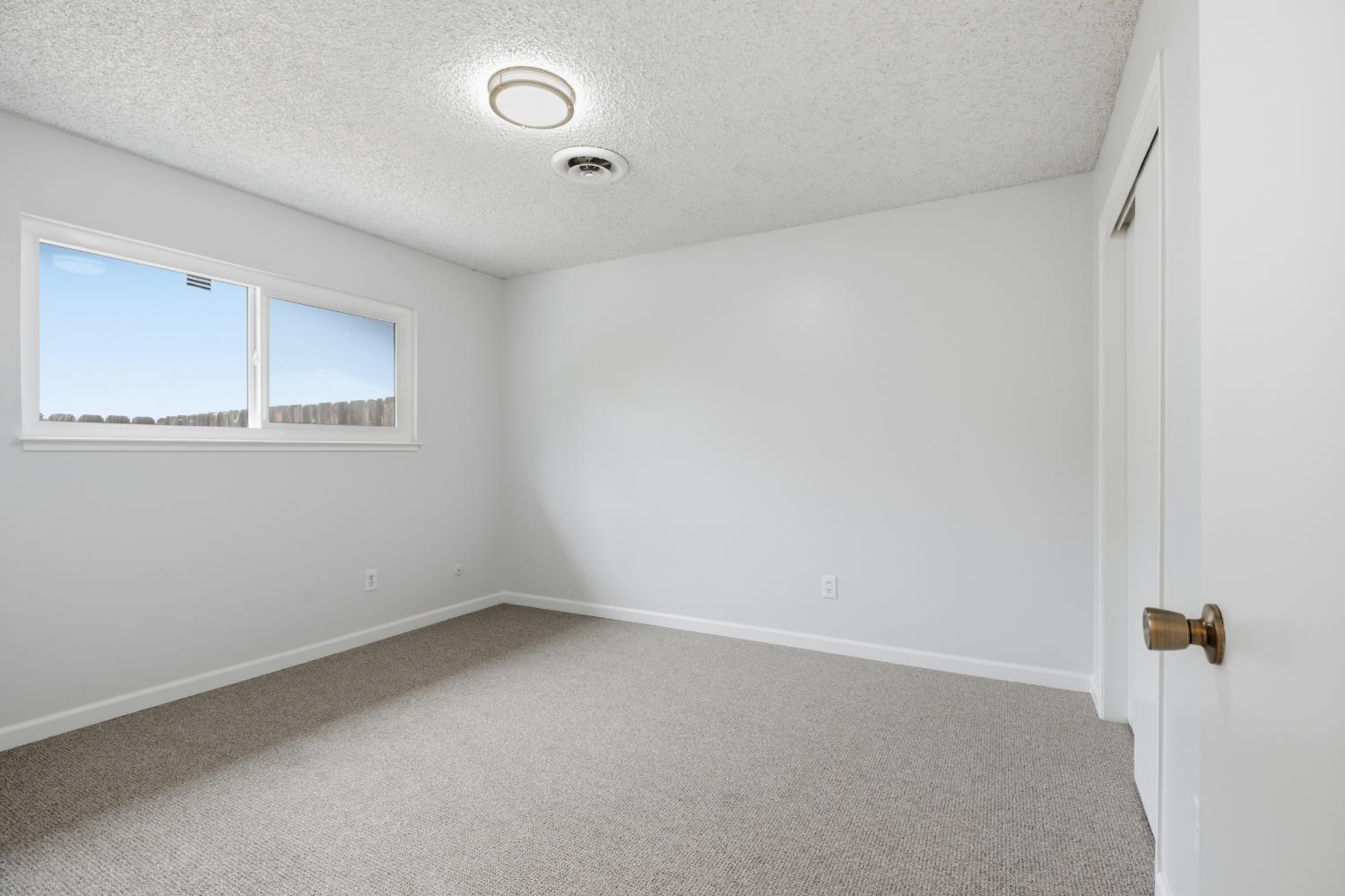 1805 Bradford Court