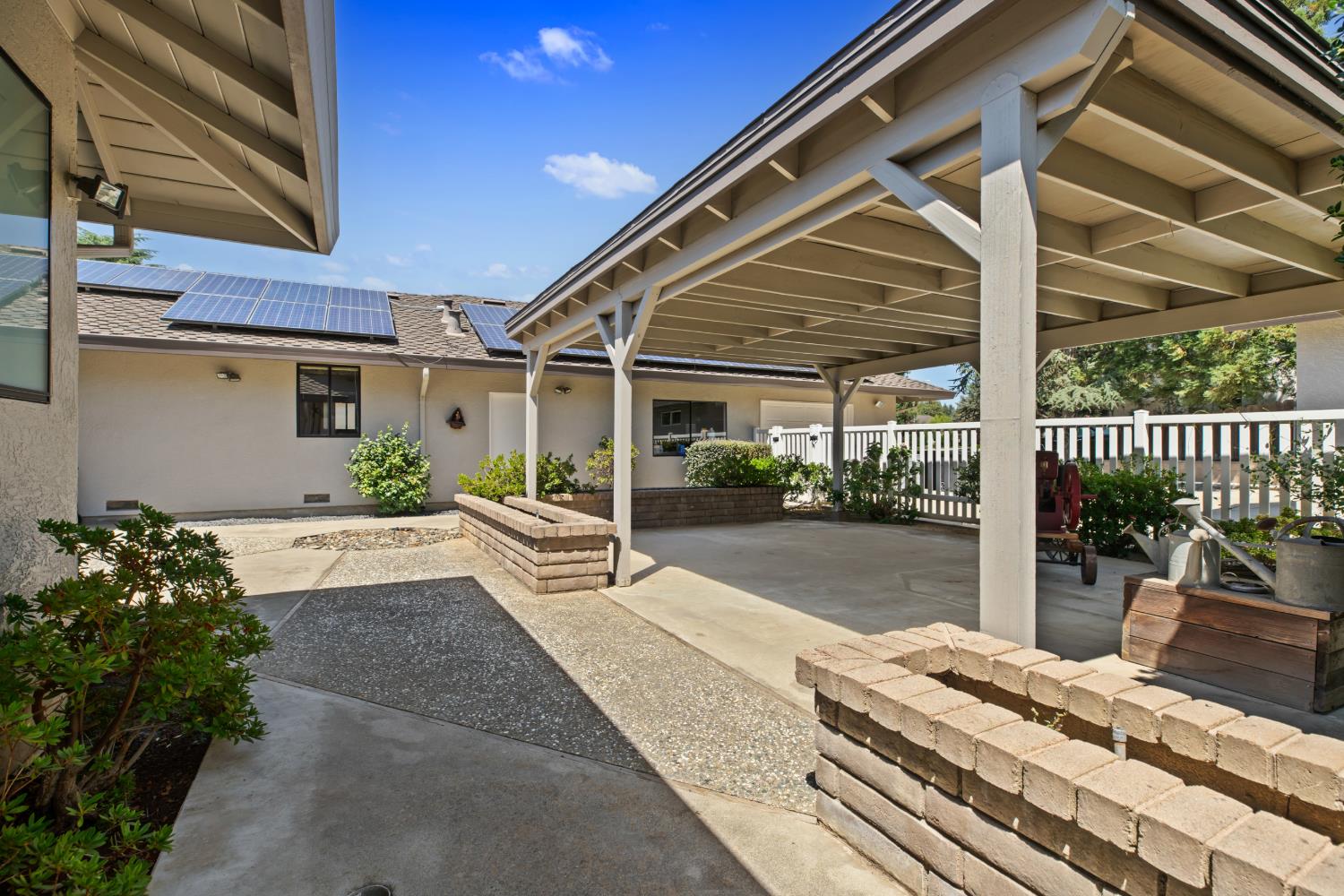 9612 La Posada Drive